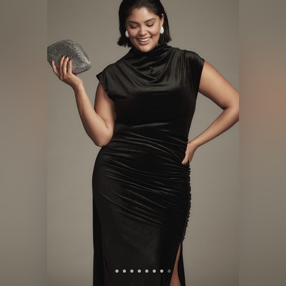 Anthropologie green Velvet Midi Dress - Picture 4 of 8